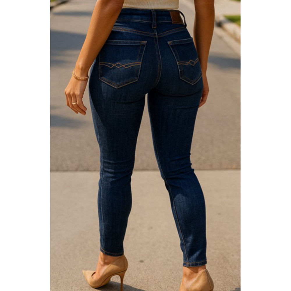 LUCKY BRAND 410‎ Athletic Fit Dark Wash Jeans Laidback Heritage Fit Clean Girl